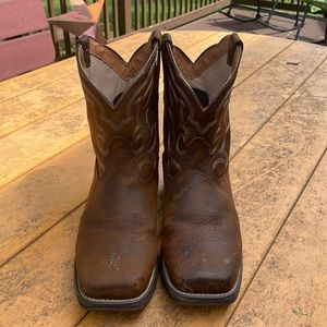 Ariat waterproof barn boots